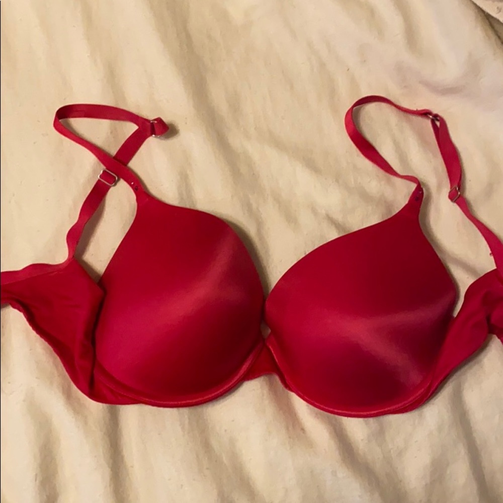 Victoria’s Secret 32DD biofit Demi uplift